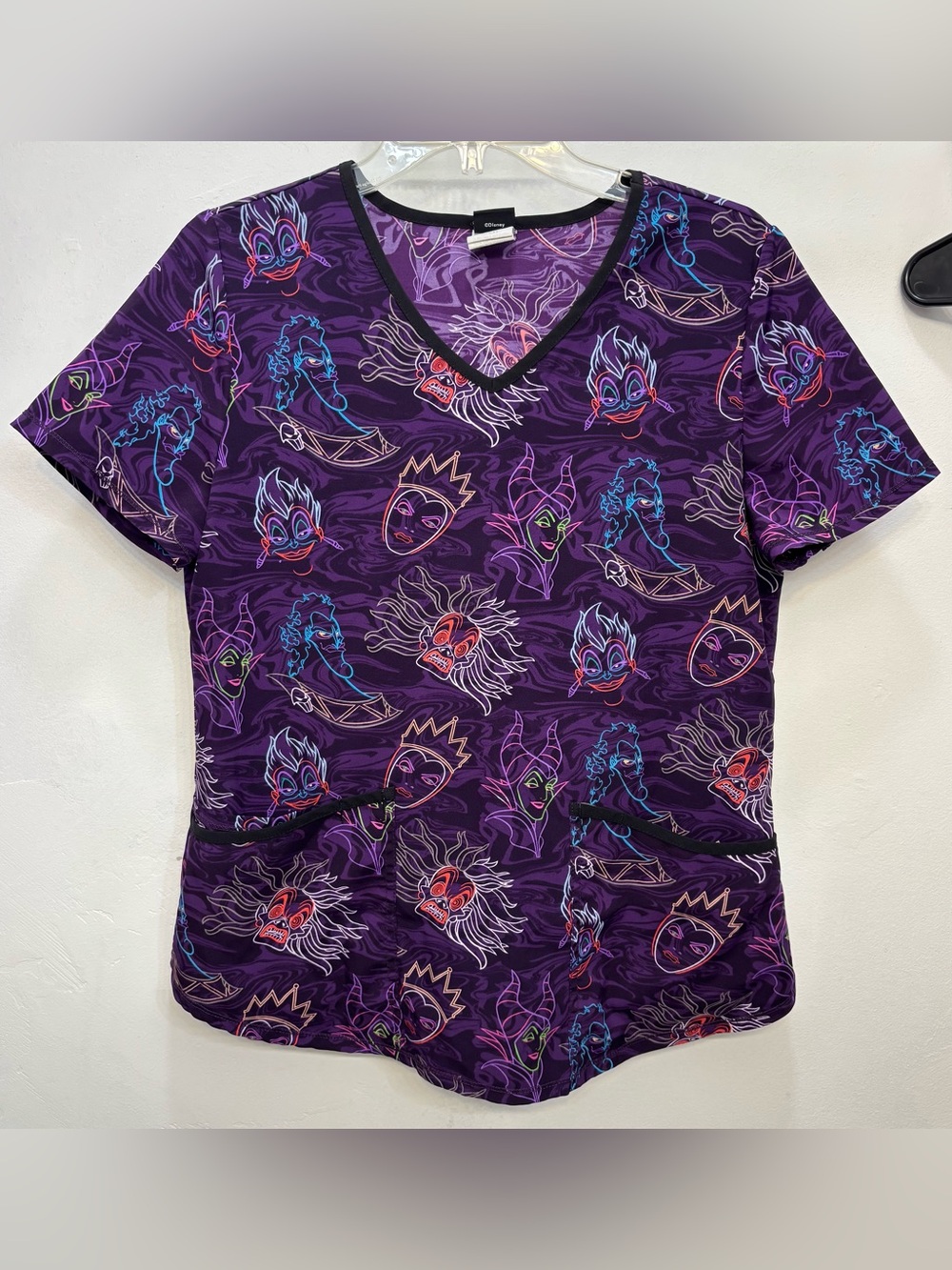 Disney Villains Purple Neon Character Printed V Neck Scrub Top Size Small